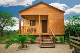 აგარაკი • коттедж