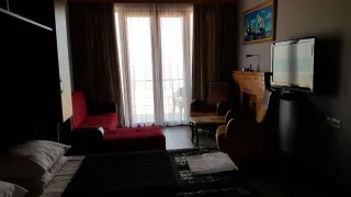 აგარაკები ვილა დელ მარ კვარიათში