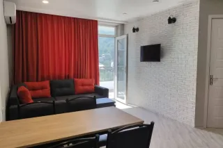 მყუდრო ბინა ზღვისა და მთის ხედით გონიოში