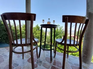 ემილიას მდიდრული დასასვენებელი სახლი ულამაზესი ბუნებით