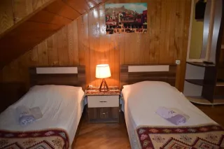 საოჯახო სასტუმრო ლაგო და ღვინის მარანი