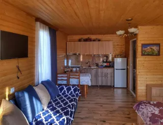 საოჯახო სასტუმრო მაია - Cемейная гостиница Майя