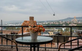 ოქროს ხედით ბინა