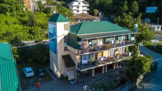 მწვანე სასტუმრო