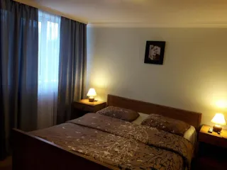 სასტუმრო სახლი მირიან მეფეზე