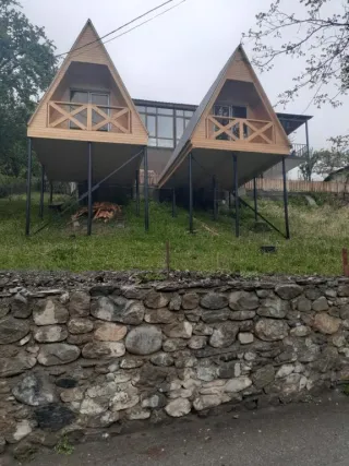 სასტუმრო სახლის მონაცემები