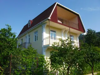 სასტუმრო სახლი მწვანე ოაზისი