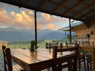 სასტუმრო სახლი ომალო