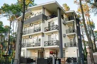 მთავარი სასტუმრო