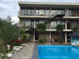 სასტუმრო Amigo I