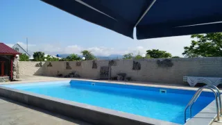 სასტუმრო EMILI