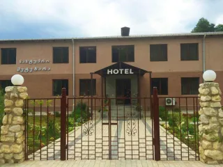 სასტუმრო მეტეხარა