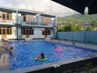 სასტუმრო სანაპირო სახლი