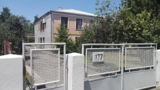 სახლი რუსთაველზე 177