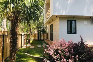 კაპროვანის კედარის გროვის შვებულების სახლი 50 მ ზღვიდან