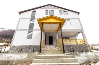 კატოს საოჯახო სასტუმრო მესტია