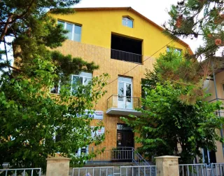 Kmg სასტუმრო