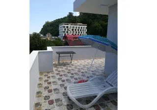 კვარიათის პლაჟის სასტუმრო სახლი ლევანიკო