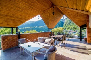 მილანოს სასახლე ბორჯომი