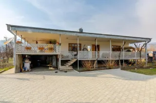 მზიასის სასტუმრო სახლი