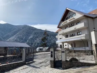 სასტუმრო ნატალი