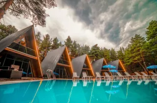 პარკი სასტუმრო სურამი Chalet