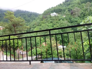 პატარა სასტუმრო სახლი