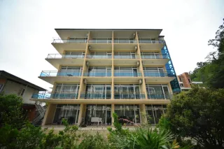 SUNSHINE სასტუმრო კვარიათი