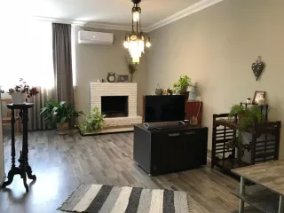 ტალავერის ბინა ძველ თბილისში