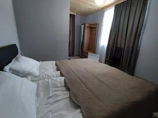 Tetne Qor სასტუმრო სახლი