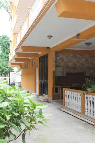 ბონდოს ბინები