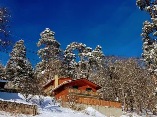 ვილა B ბარლეონ-ბაკურიანი