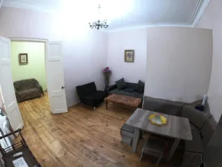 ზურასის დიდი სტუდია ძველ თბილისში