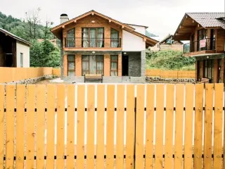 ბაკურიანის კოტეჯი 2020