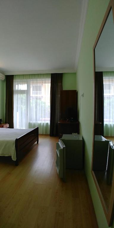 მწვანე სასტუმრო - Photo 2
