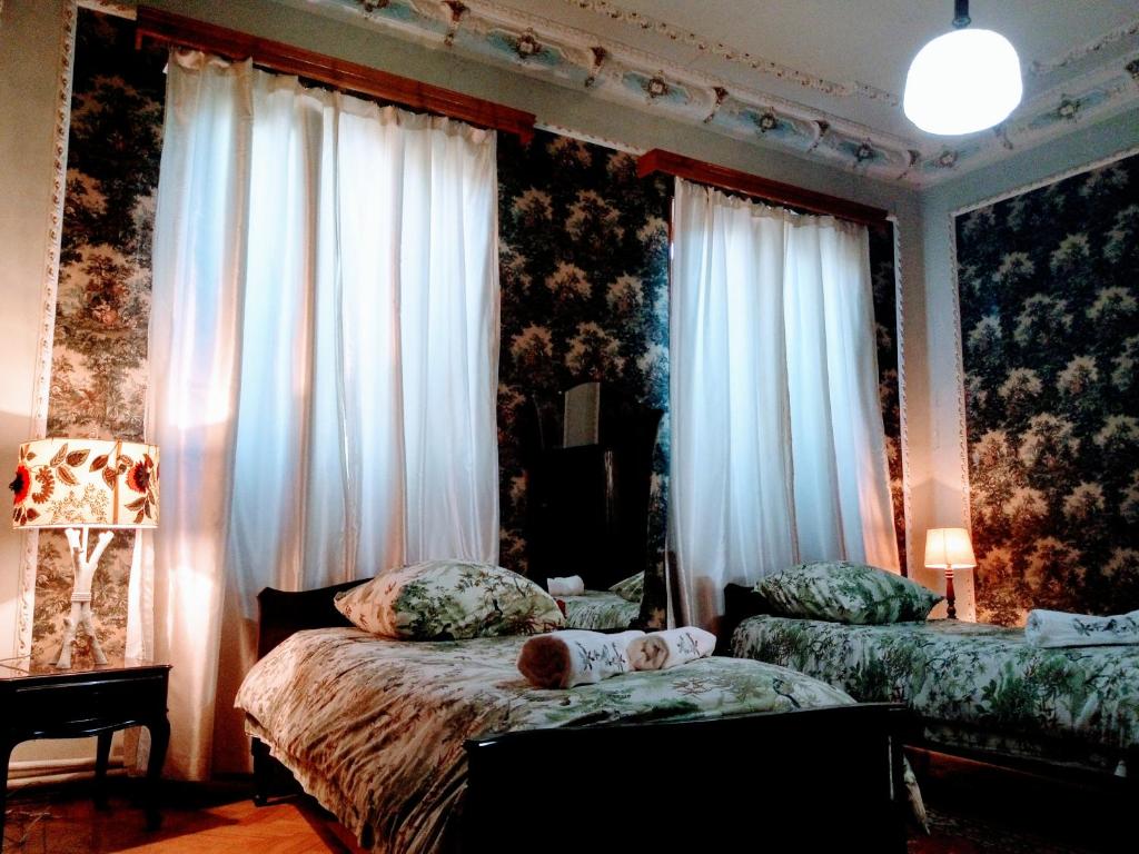 GREEN LUX GUESTHOUSE - Photo 10