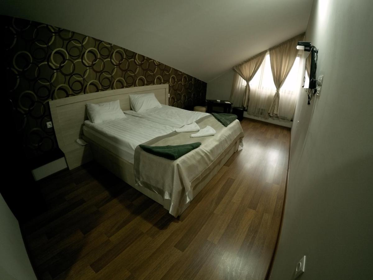 სასტუმრო იმპერია - Photo 26