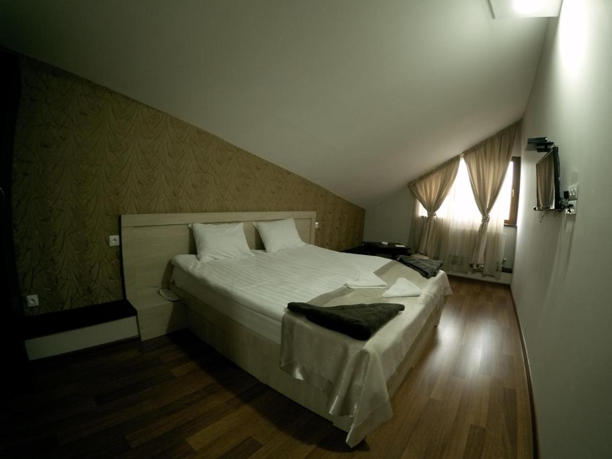 სასტუმრო იმპერია - Photo 32