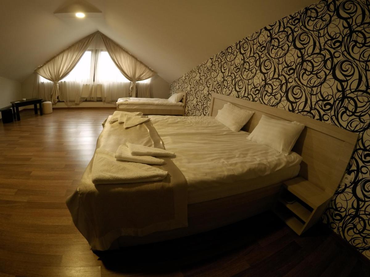 სასტუმრო იმპერია - Photo 46