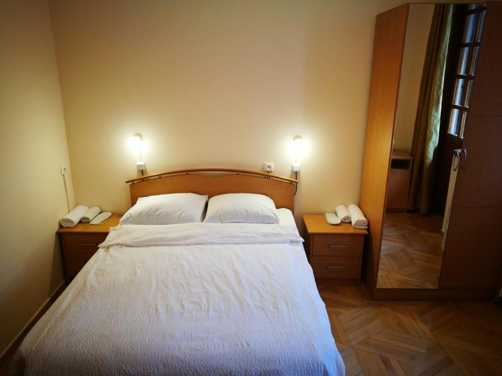 სასტუმრო სალო - Photo 7