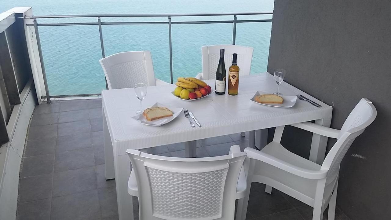 ზღვის ხედით Beluga & Dolphin Luxury HOTEL აპარტამენტები - Photo 9