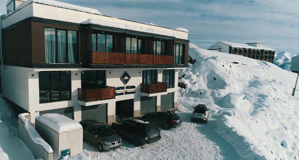 Snow Rooms Hotel - Photo 1
