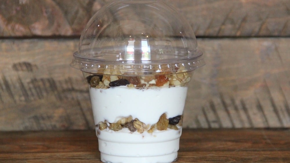 Cottage cheese desert with nuts and raisins - Photo 11