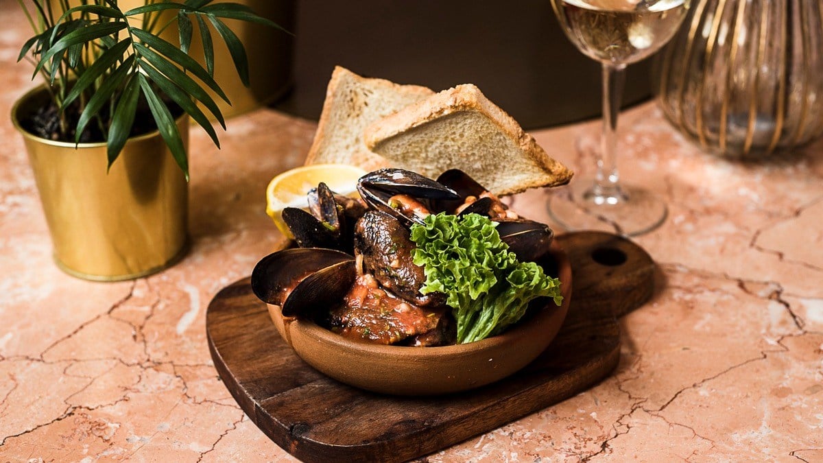 Mussels in Tomato Sauce - Photo 65