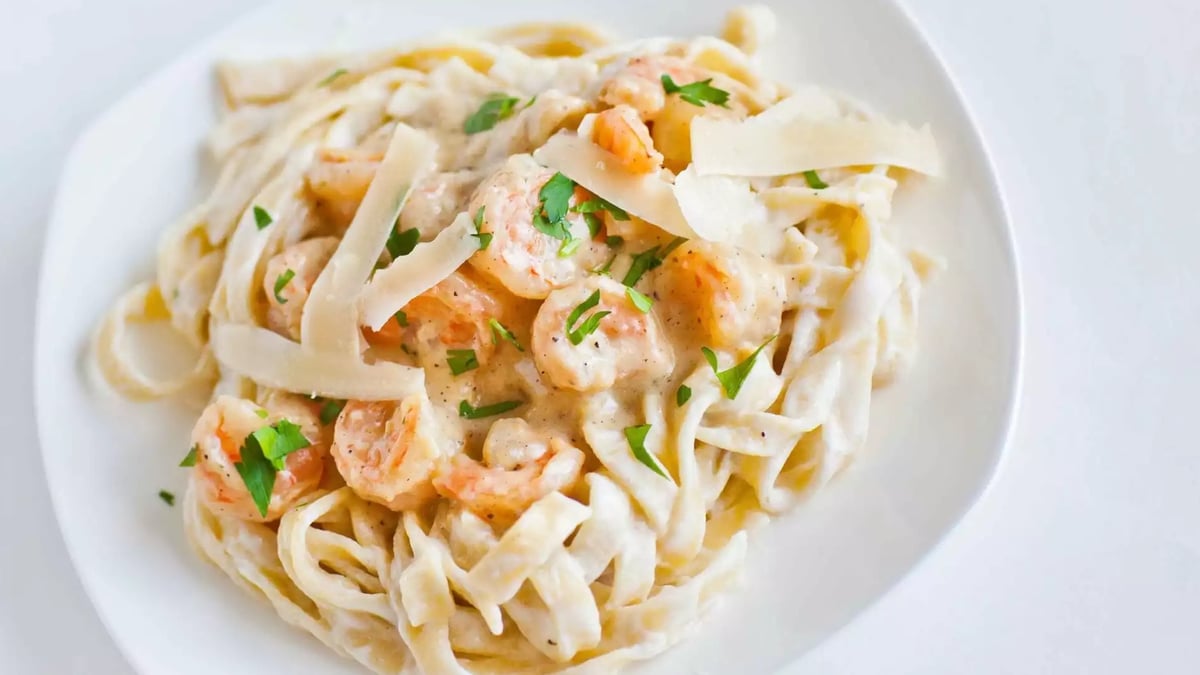 Pasta with seafood in cream sauce - Photo 66