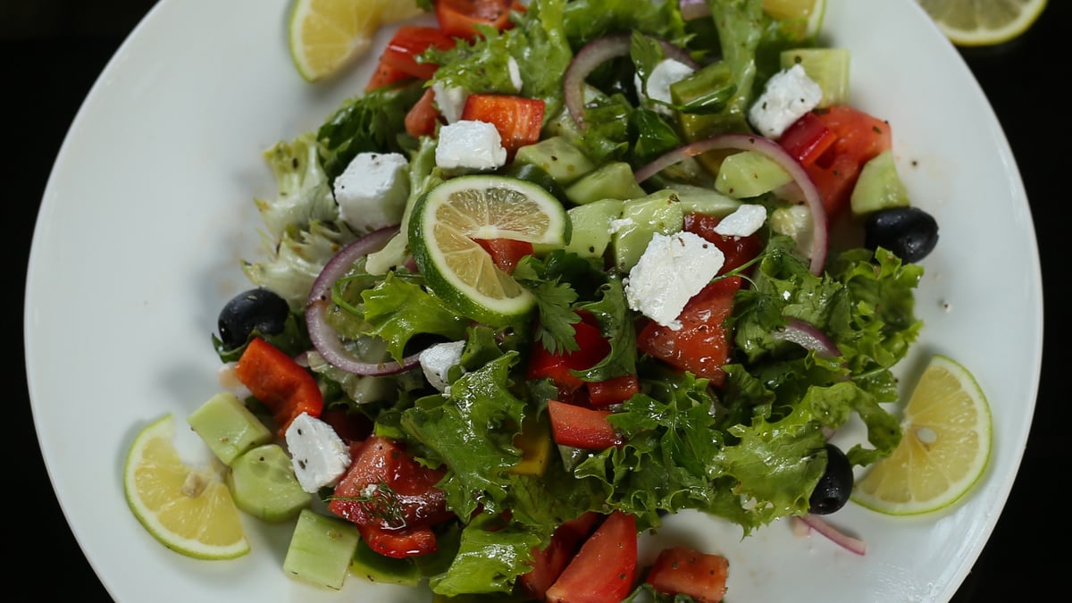 სალათი ბერძნული - Photo 10