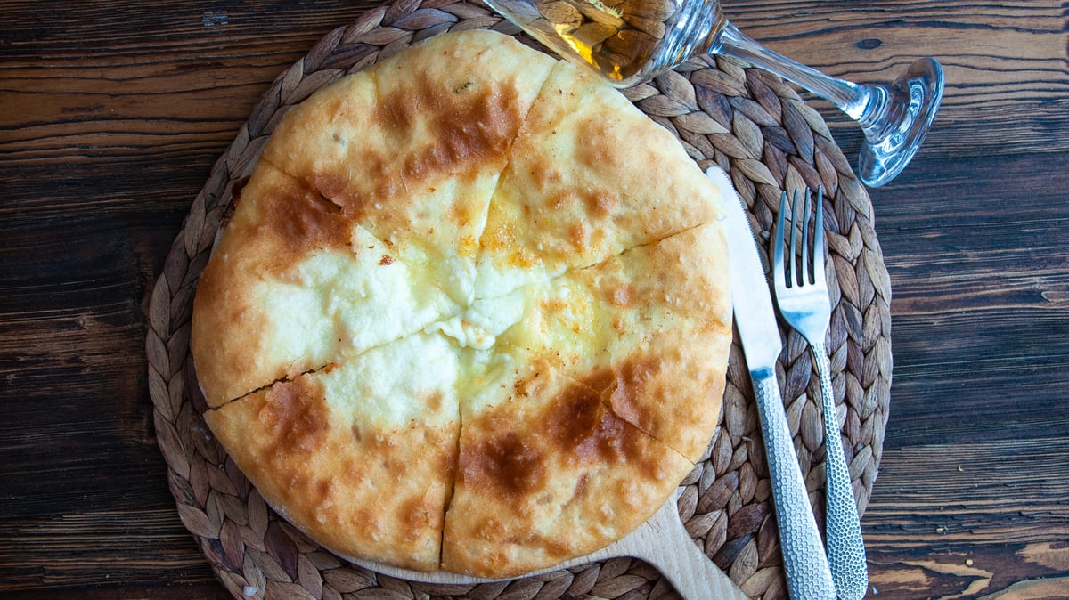 Imeretian Khachapuri - Photo 3