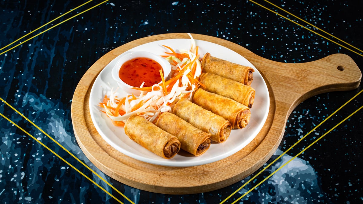 Fried spring rolls with vegetables sauce - Photo 3