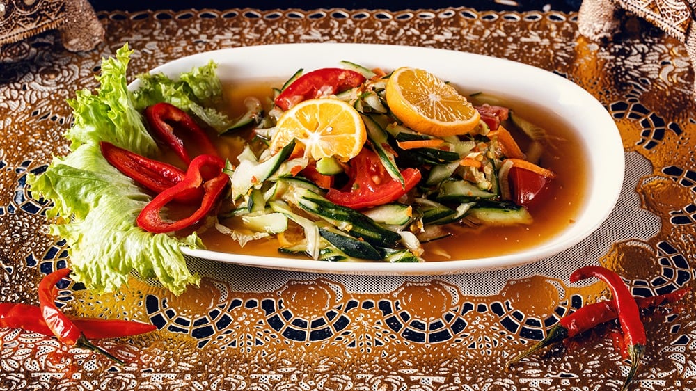 Som Tam Salad with Carrot and Cucumber - Photo 41