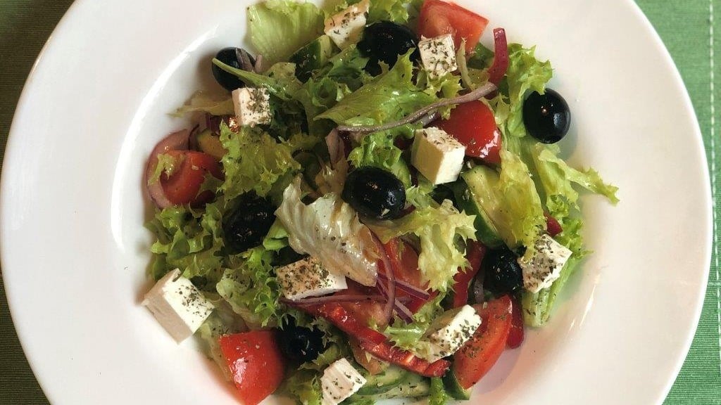 Greek Salad - Photo 8